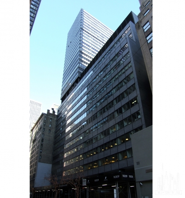 110 East 59th Street