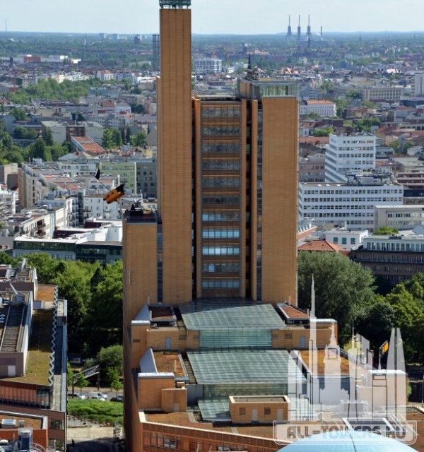 Небоскрёб Debis Tower (Высота 106 м.) в Берлине - Фотографии, описание,  адрес