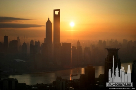 shanghaiworldfinancialcenter_exterior-dusk_(c)kpf