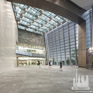 shanghaiworldfinancialcenter_int-atrium_(c)moribuilding