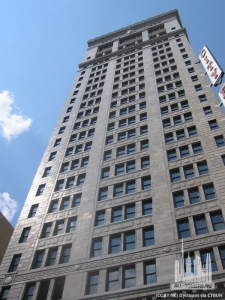 cityfederalcondominiums_ext-upfromstreet_(cc-by-nc)dystopos