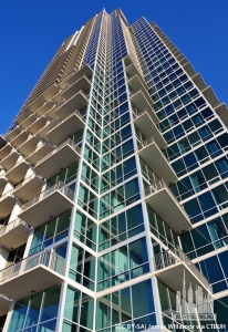 thevue_ext-lookingup_(cc-by-sa)james__willamor