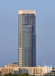 thevue_ext-overall_(cc-by-sa)james__willamor