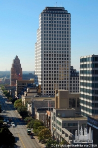 oneamericancenter_ext-overall2_(cc-by-sa)lonestarmike