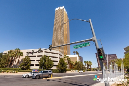 entrance--v17145391-1600