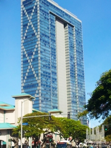 pacificahonolulu_ext-side_(cc-by-sa)aarontozier