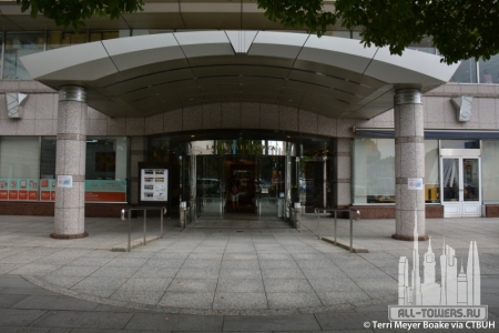 landmark-tower_terri-meyer-boake4