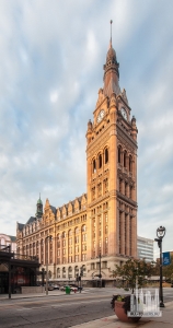 1200px-Milwaukee_City_Hall,_Wisconsin