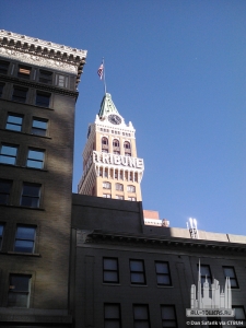 tribunetower_top-faraway_(c)dan_safarik