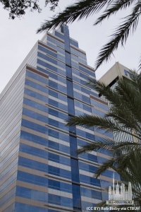 jacksonvillecenter_ext-lookingup_(cc-by)rob__bixby