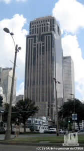 firstbanktrusttower_ext-overall2_(cc-by-sa)infrogmation