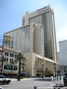 neworleansmarriott_ext-overallfromstreet_(cc-by-sa)infrogmation