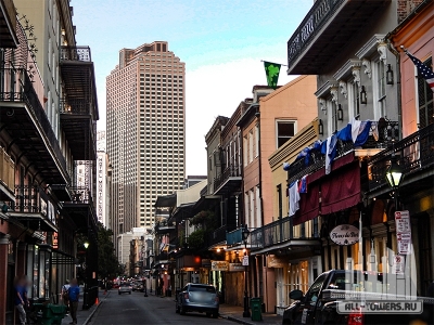 Place-St-Charles-Capital-One-building-New-Orleans-LA