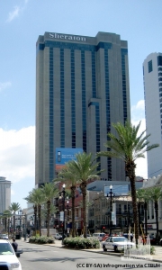 sheratonneworleans_ext-overallfromstreet_(cc-by-sa)infrogmation