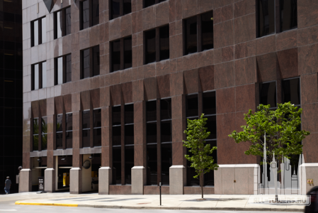 300-N-Meridian-Garage