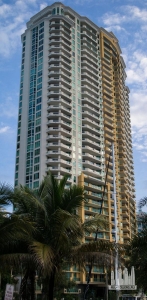 Cropped Las Olas Grand(1)