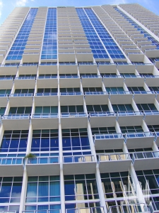 The_Vue_at_Lake_Eola,_east_side