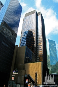 seagrambuilding_ext-fromback_(c)stevenhenry