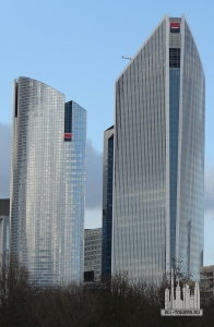 1200px-Tour_Granite_(droite)