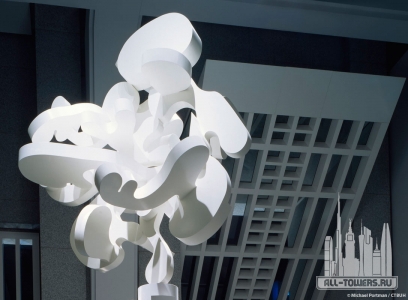 SunTrustPlaza_Int-SculptureMoose_(c)MichaelPortman