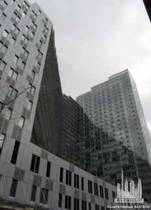 mercedeshouse_ext-up3_(c)lauriefeldman