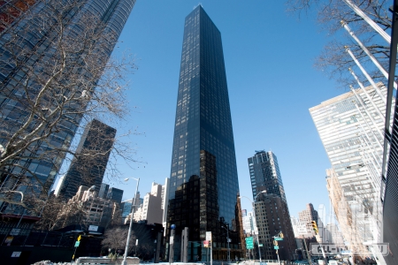 20140216-EXCLUSIVE-slide-JTGN-superJumbo