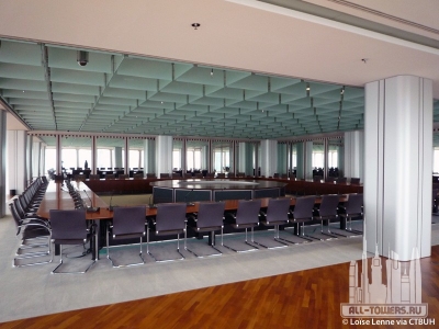 silvertower_int-conferenceroom_(c)loise__lenne