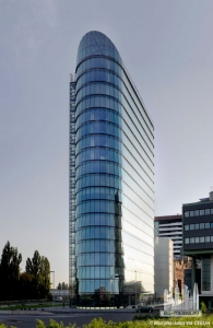 signdusseldorf_ext-overall2_(c)rainerviertlbock