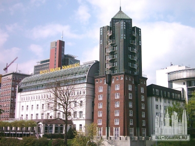 1200px-Hotel_Hafen_HH_045