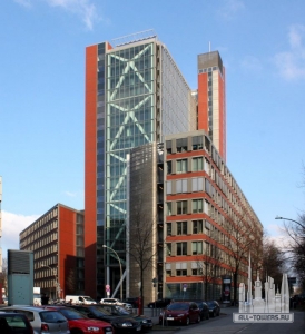 IMG_8568_ShiftN_1-731x800