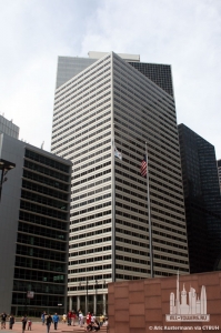 200southwacker_ext-overall_(c)aricaustermann