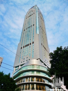 guangdongtelecomplaza_ext-entranceview_(c)butyrskii_igor