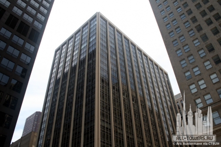 transunionbuilding_ext-top_(c)aricaustermann