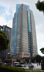 bank-of-yokohama_terri-meyer-boake2