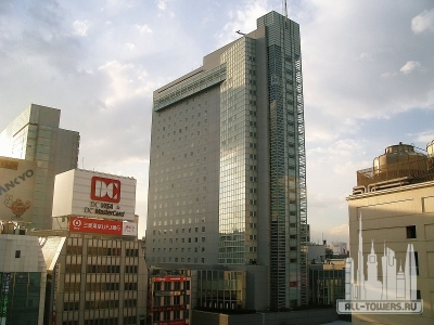 1200px-Shibuya_Mark_City_East