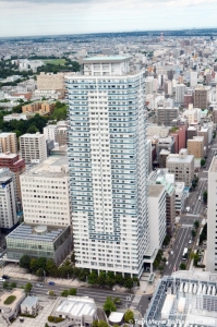 d-graffito-sapporo-station-tower_terri-meyer-boake1