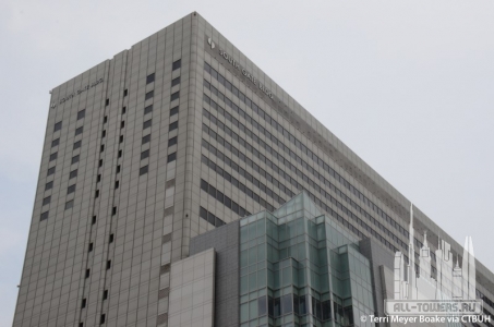 south-gate-building_terri-meyer-boake3