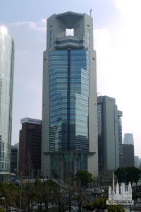 Nissei_douwa_sonpo_phoenix_tower_Osaka_Japan01-r