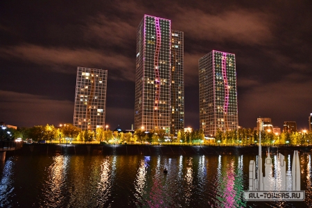 1415632e4b35c69a-923-_0700-1