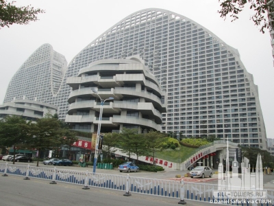 fake-hills-linear-tower_daniel-safarik2