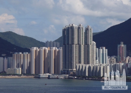 grandprominade_complex-ext-full_(cc__by-sa)baycrest