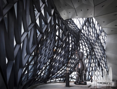 09_zha_morpheus_photo-virgile-simon-bertrand