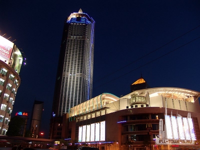 tianjinxindaplaza_ext-top-night_(c)taupin58_com