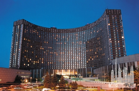 zdanie-gostinicy-kosmos-v-moskve