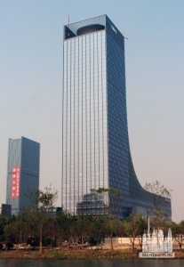 modern-media-plaza-1_thomas-jaehndel1