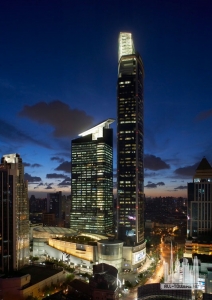 plaza66_exterior-overallnightfar_(c)kpf