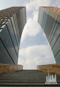 rivieratwinstar_exteriorup_(c)rogan-coles