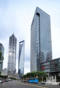 taipingfinancialtower_ext_overall_streetlevel_context_(c)nacasa_and_partners_inc