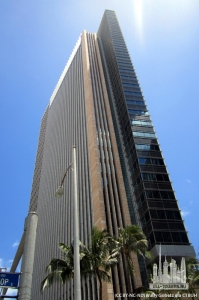 firsthawaiiancenter_ext-side_(cc-by-nc-nd)wallygobetz