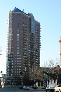 Photo_theplaza_north-eastside_des_moines_iowa_usa_2009-03-15